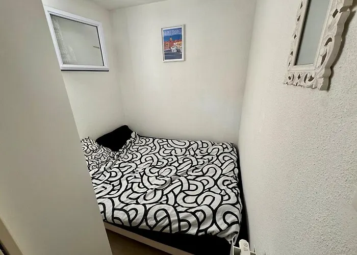 T2 Proche De La Et Parking 莱萨布勒-多洛讷